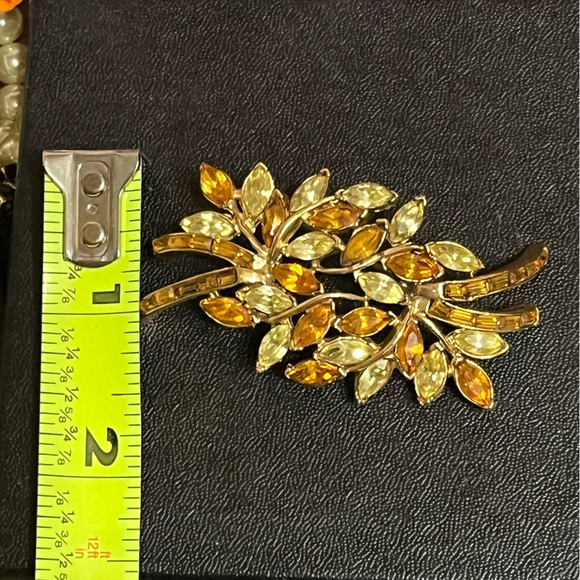 Vintage Coro Rhinestone Brooch - Picture 10 of 10